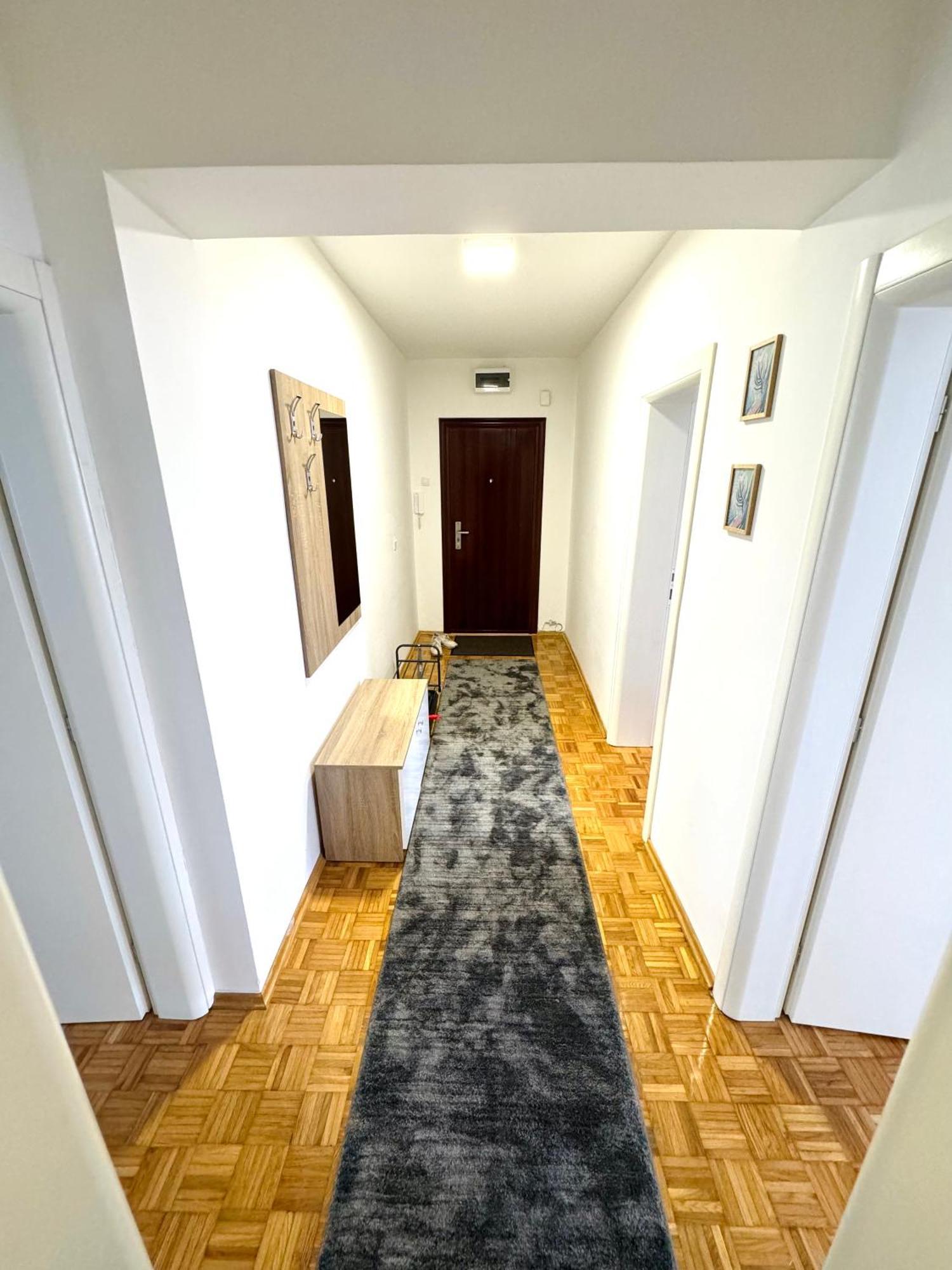 Gradiska Na Savi Apartmani I Sobe Eksteriør billede